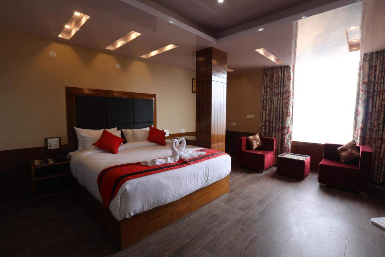 Ameera Hotel Shimla Exterior photo